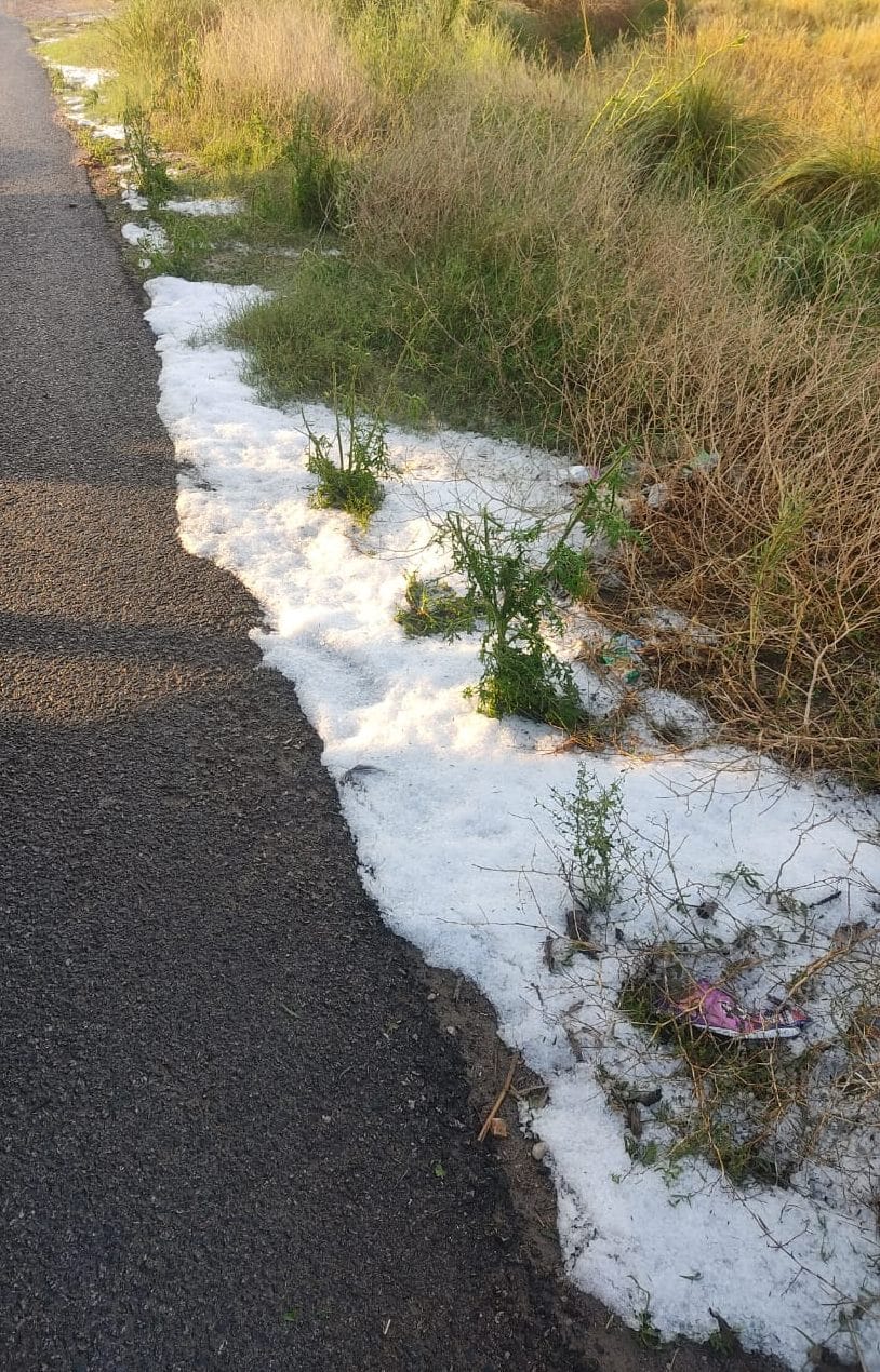 Water filled on the roads, hail increased the problem