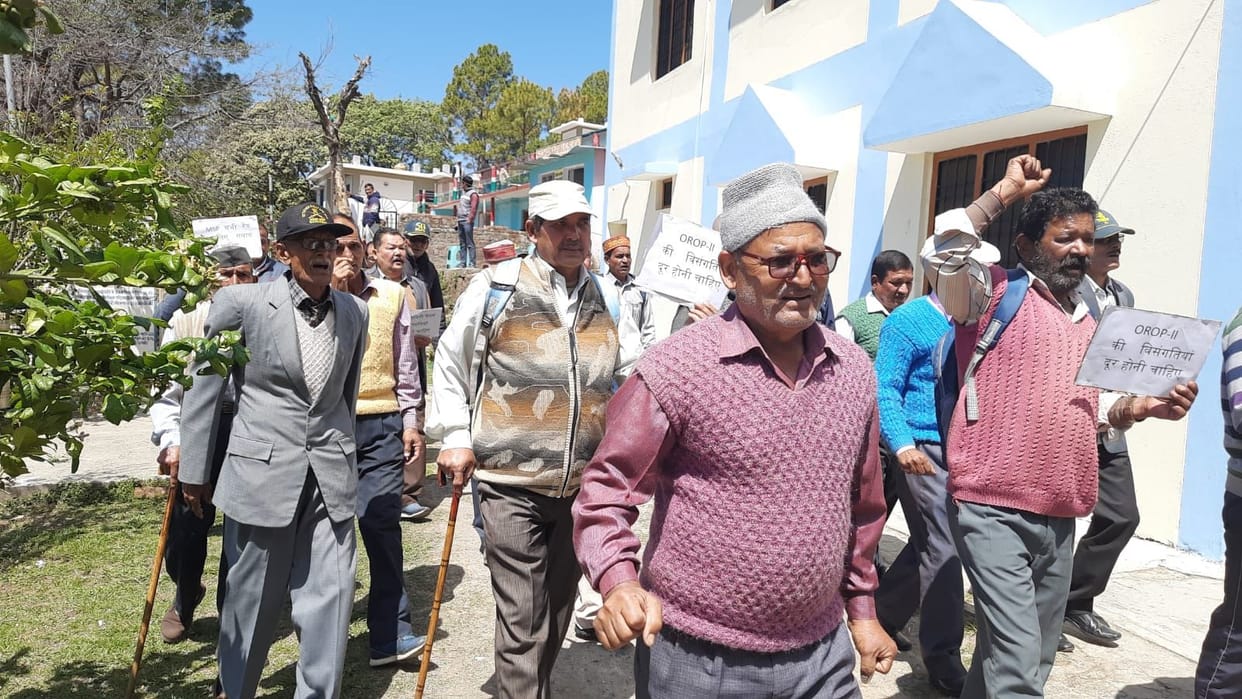 one rank one pension ex servicemen
Procession