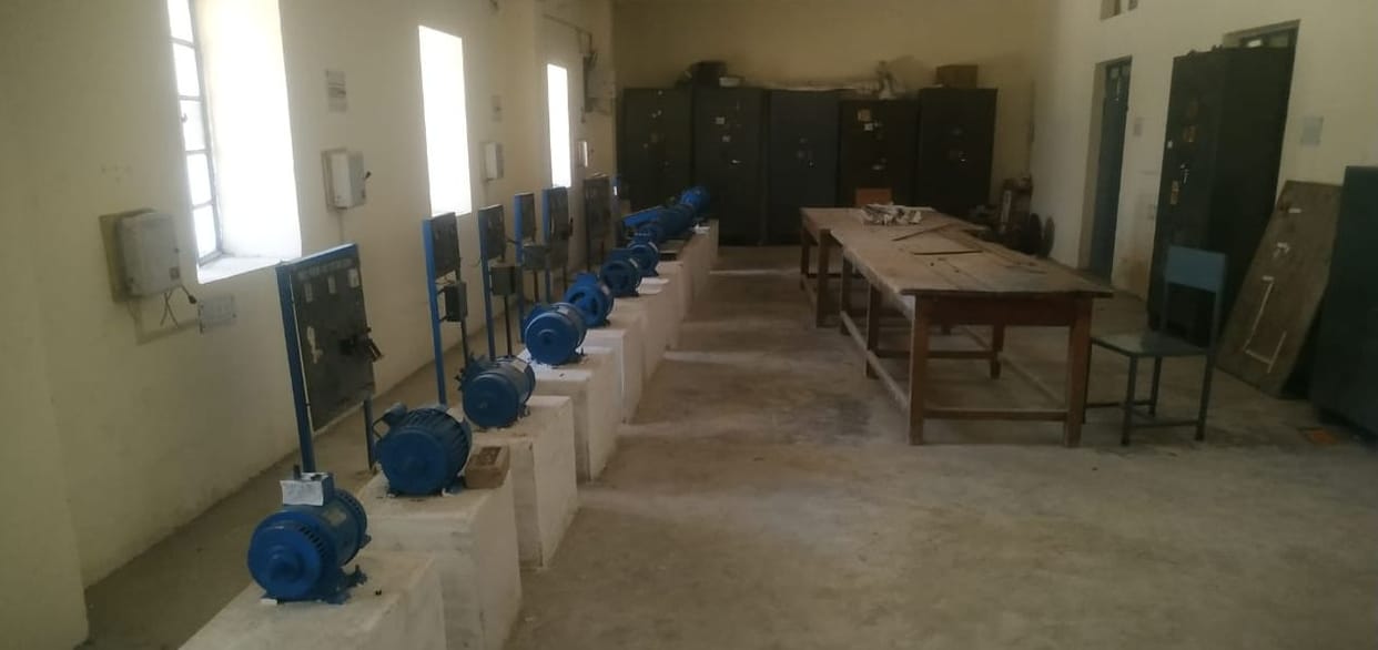 Machinery useless in ITI, neither cloth nor wire is available for training