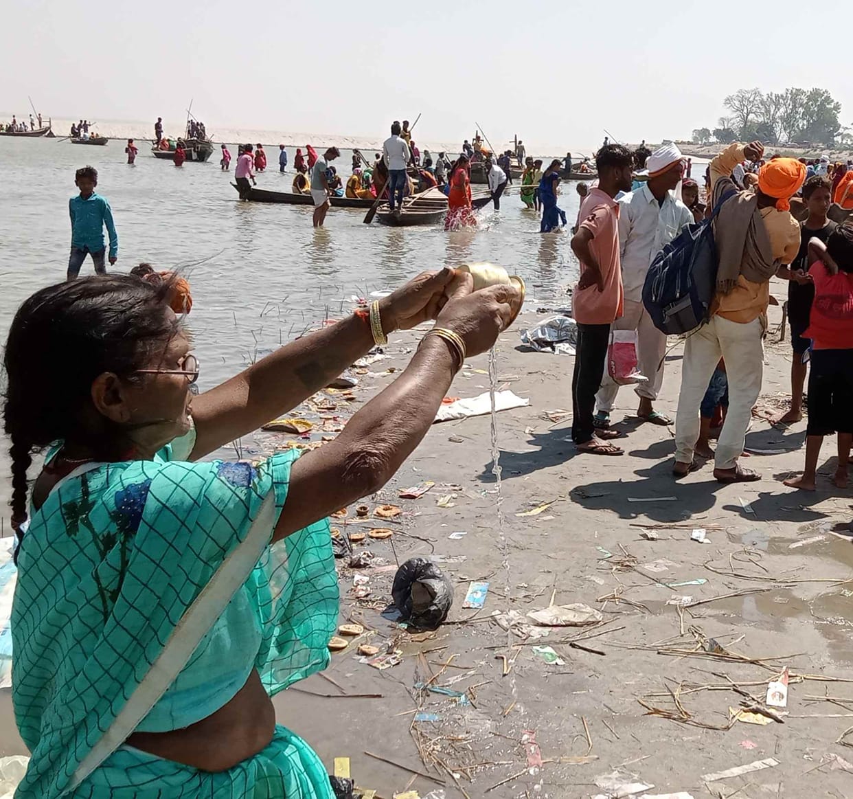 Devotees took a dip of faith