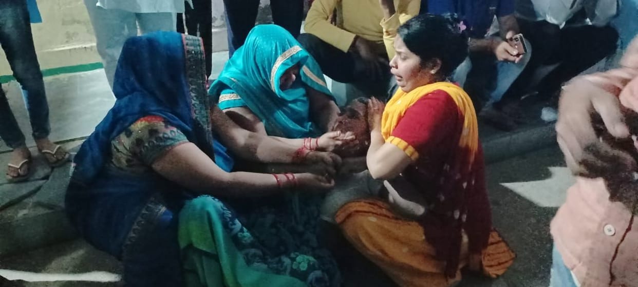 Bus crushed teenagers who were tripling, two died