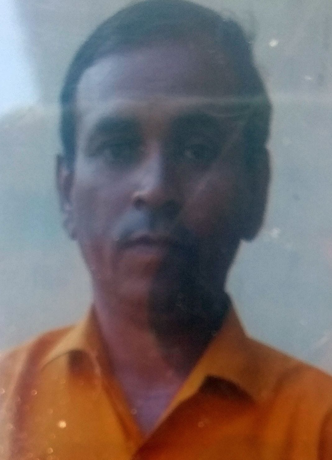 lic agent collided with pickup and died