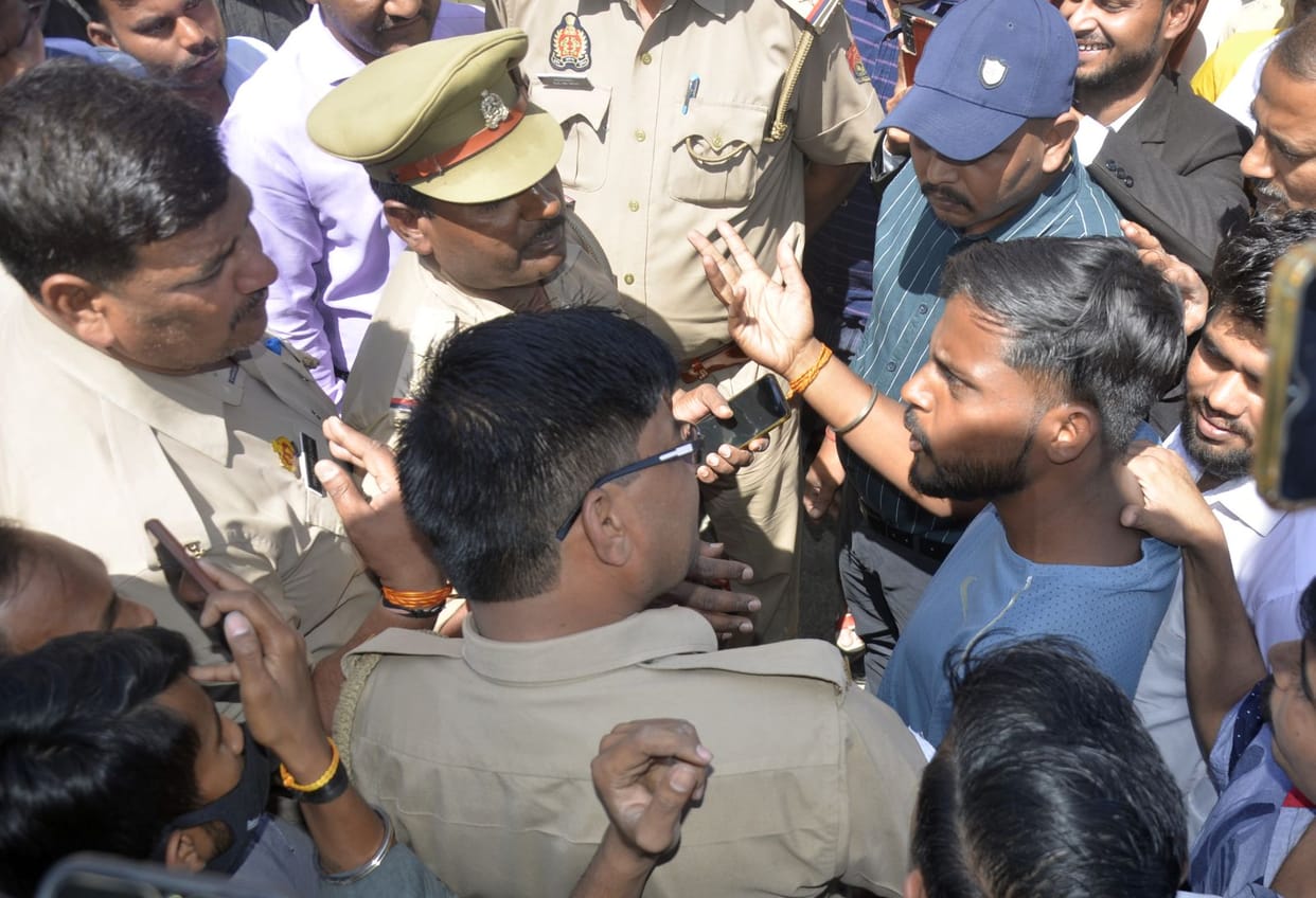 Accused of illegal recovery on traffic police, young man sitting on dharna