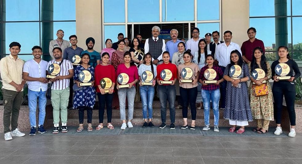 Girl students of Gaur Brahman Degree College got first place in folk dance