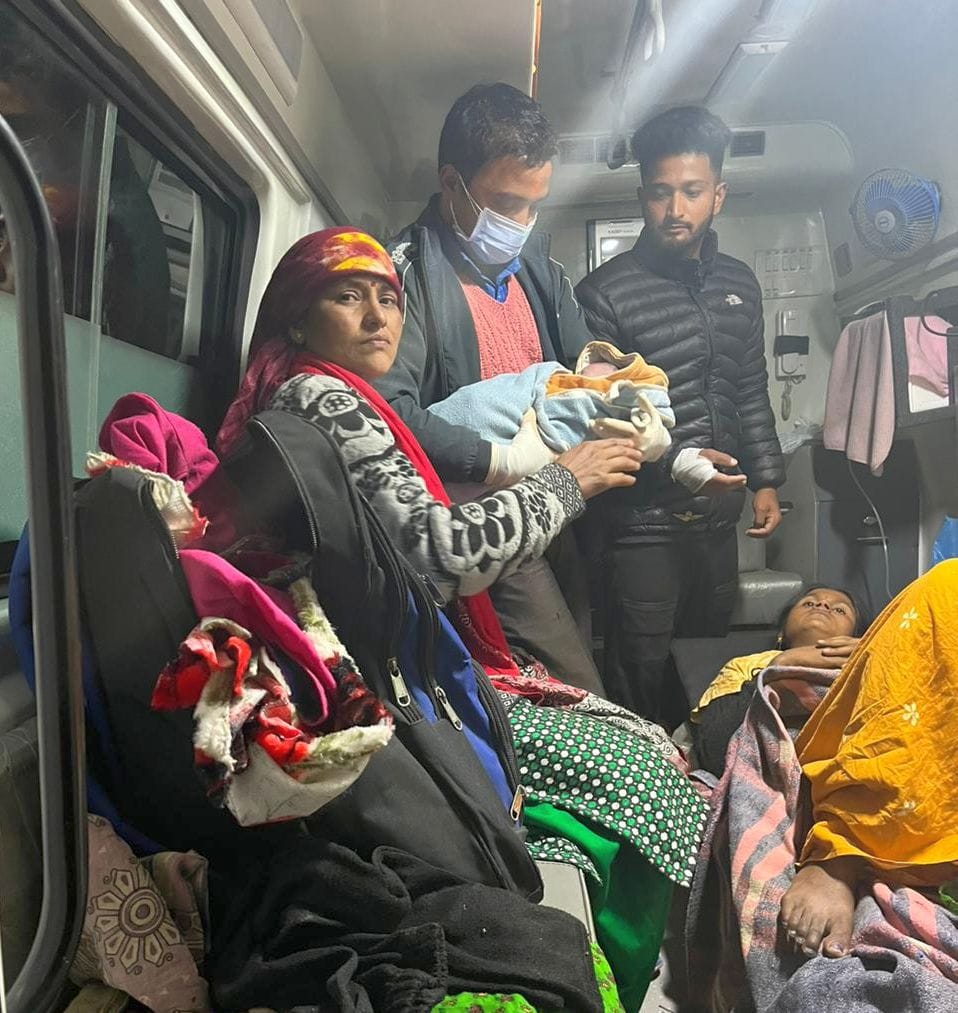 pregnant refer, delivery in ambulance