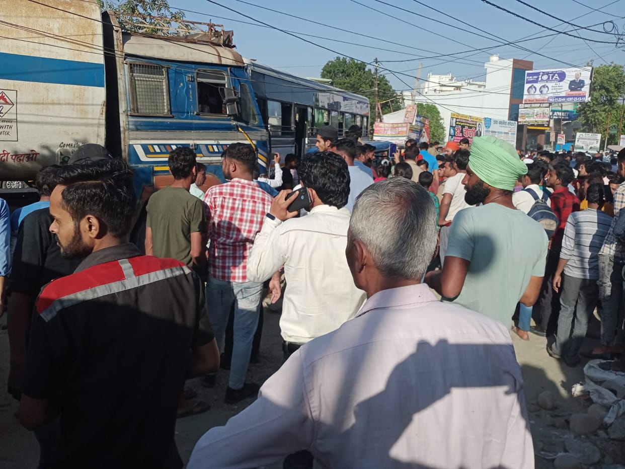 After the collision between the bus and the tanker, the cars and bikes coming behind also collided.