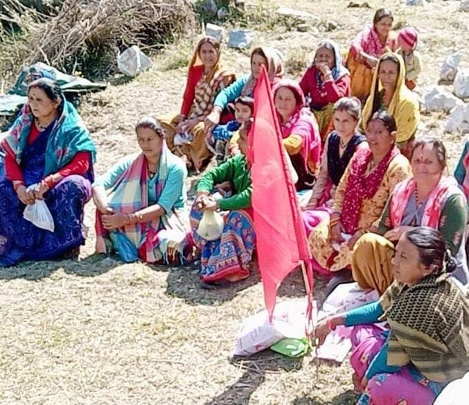 The women of Bhayun handed over the village forest to Gunsai Gorakhnath