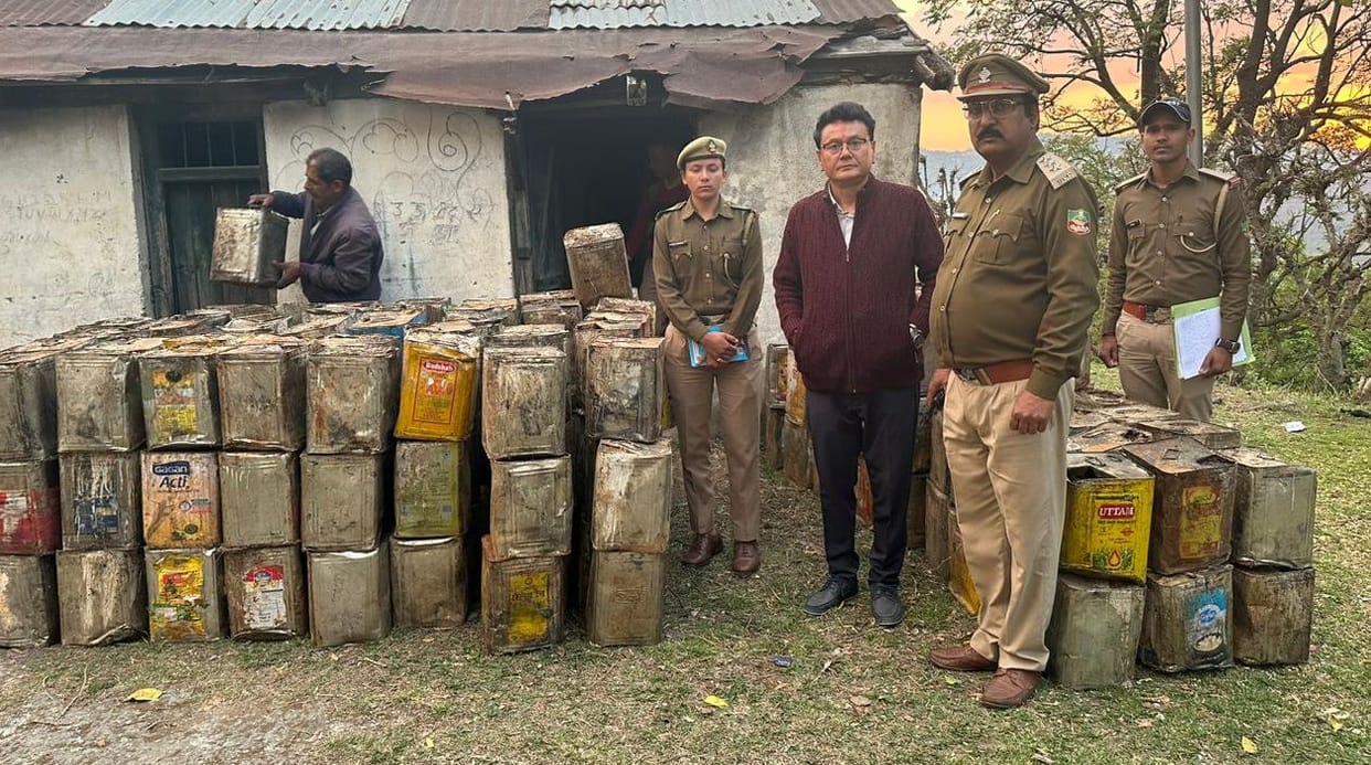 247 tins of illegal Lisa found in a house in Nayal, case filed against the contractor