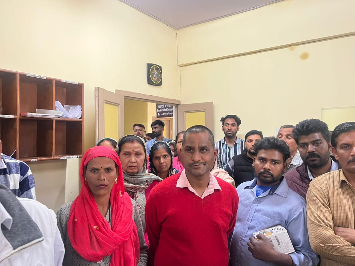 Demonstration at DSP office in case of murder of youth