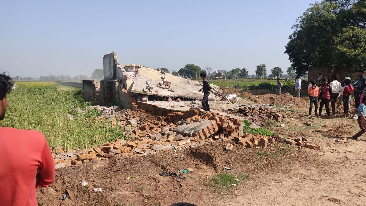 Community toilet demolished for construction of Mathura-Bareilly bypass