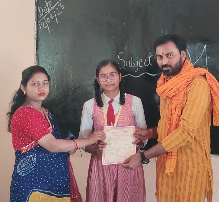 Honor of 300 students of culture knowledge exam