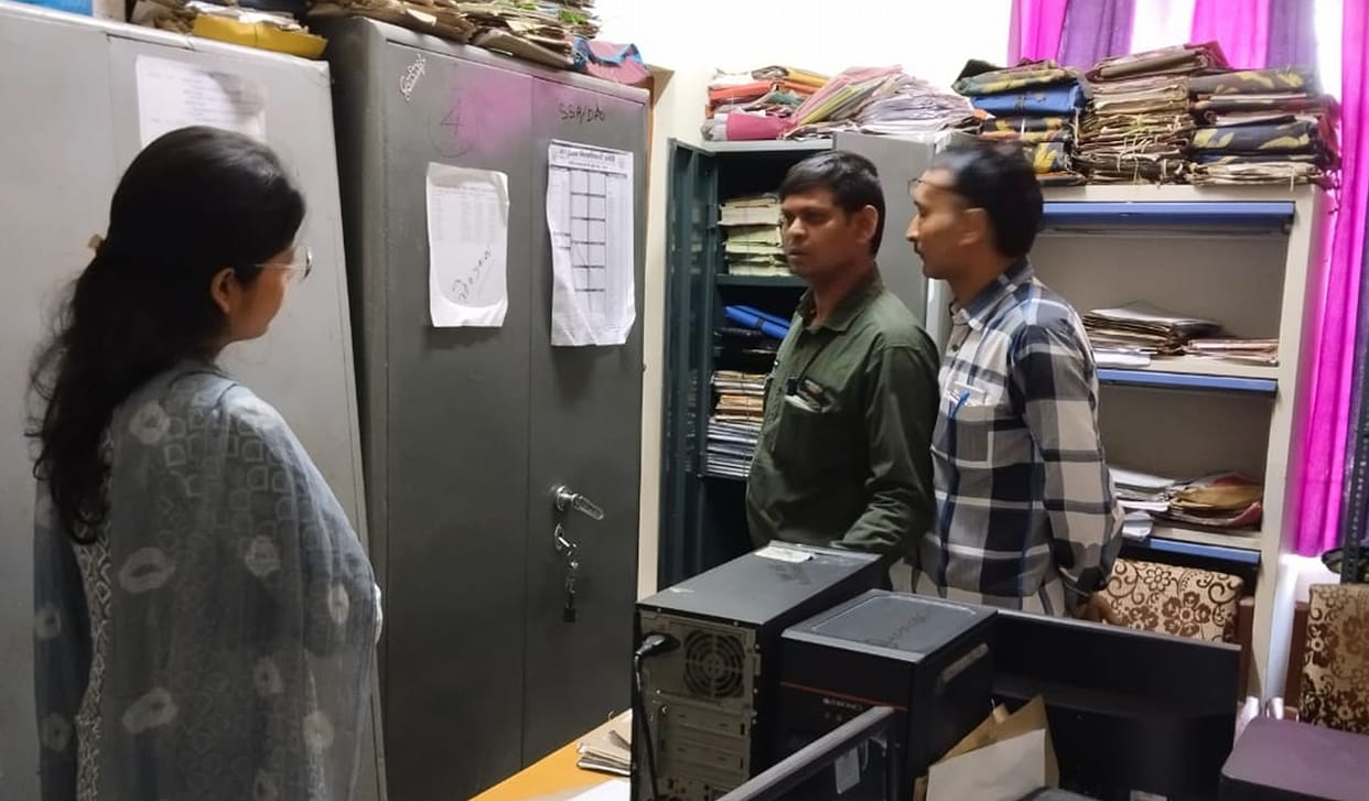 bsa absent salary amethi