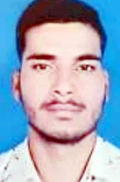 The dead body of a young man was thrown in the sugarcane field after killing