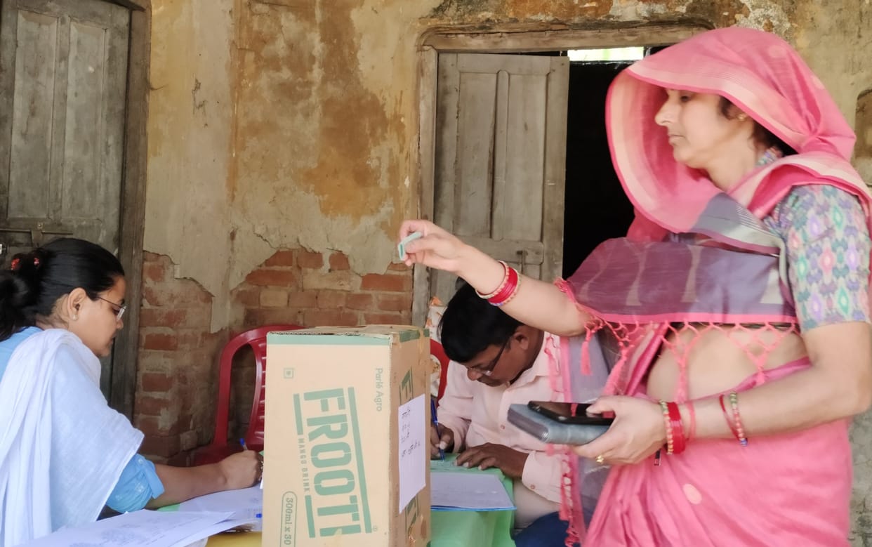 coopretive member amethi election
