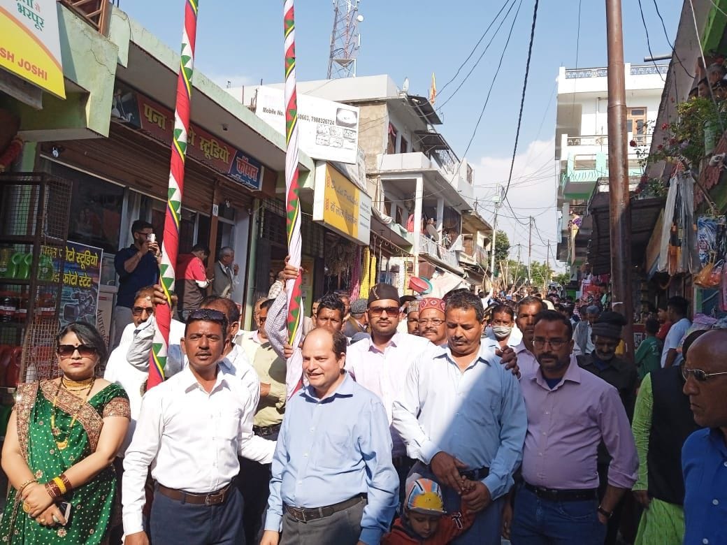 Aal, Garkh faction gifted Oda with 17 pairs of drums
