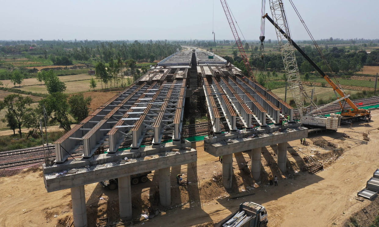 Saharanpur rail route was affected for two hours for laying girder on flyover
