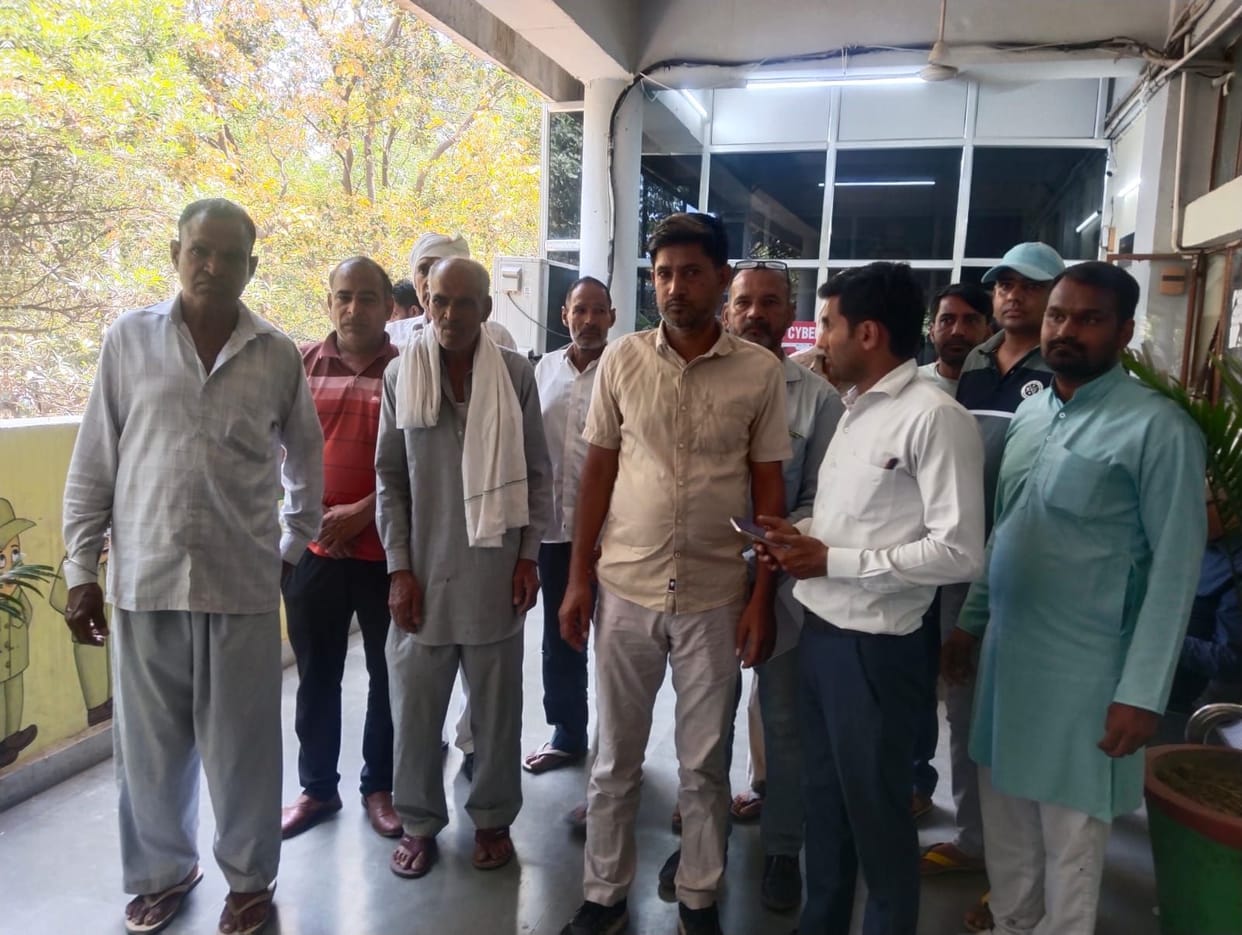 demand for arrest of killers of tempo driver