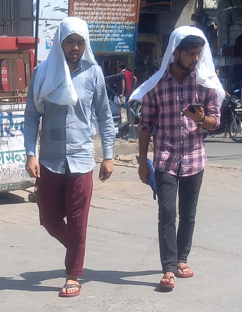 Strong sunlight and heat took away the peace, people suffering due to continuous rise in temperature