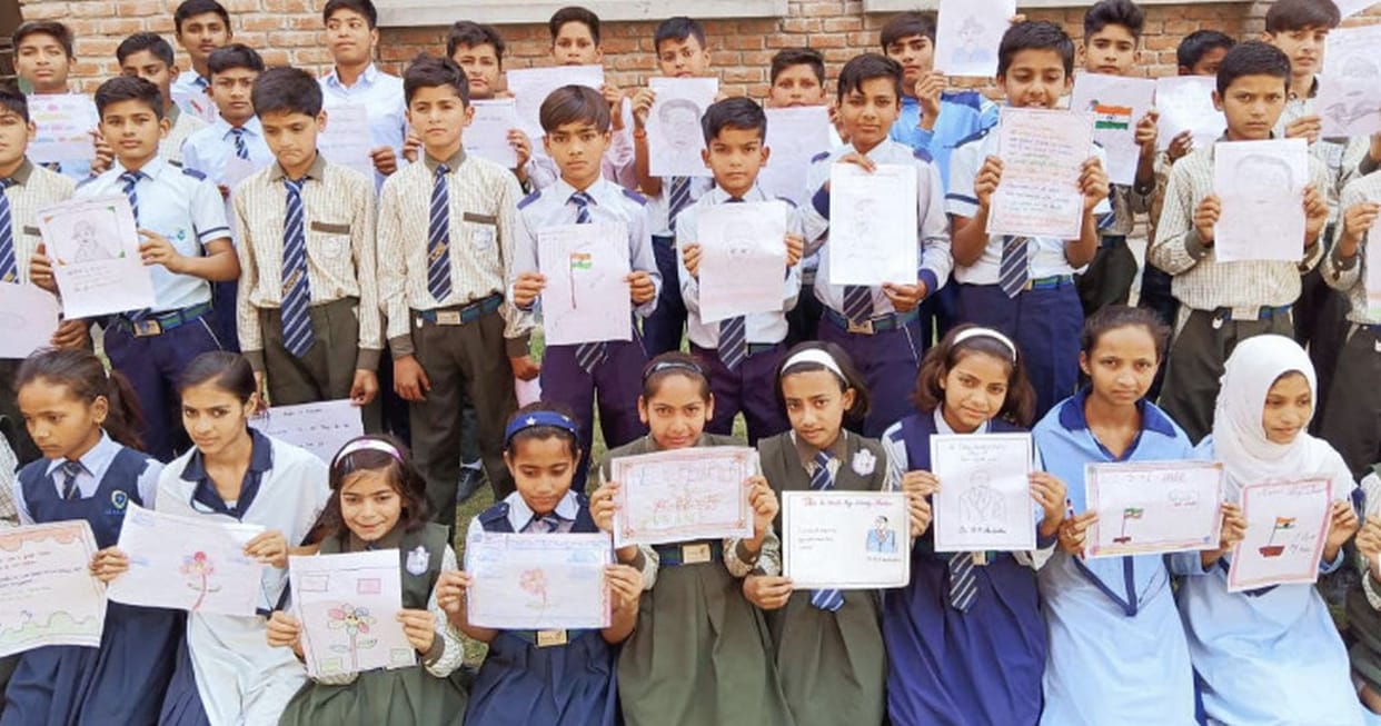 Muntaha Naqvi tops in painting competition