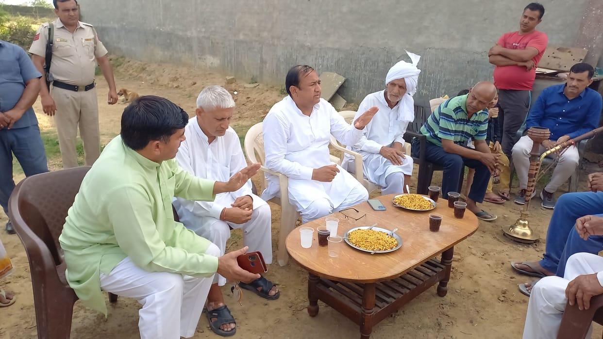 Three lanes of Mayur Vihar will be paved, sewer lines will be laid along with pillars