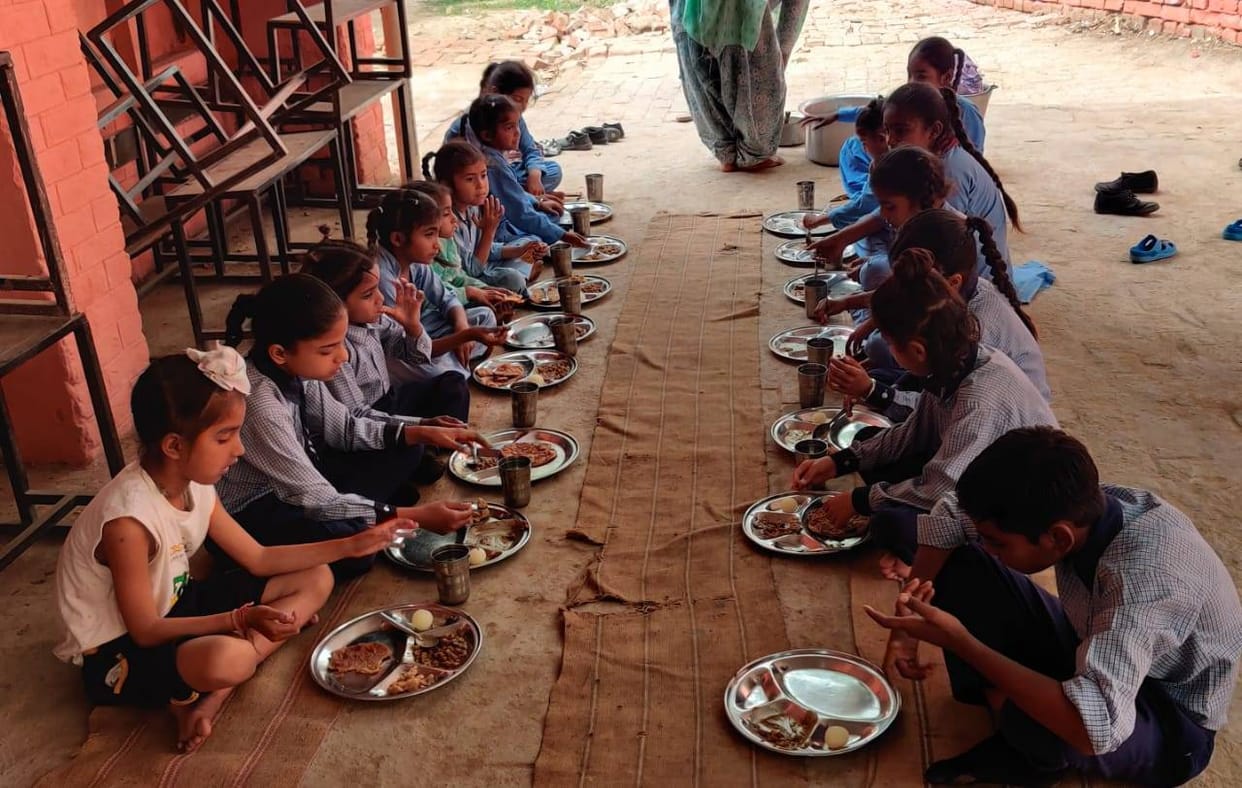 Rs 2 crore 93 lakh will be released to schools today for mid-day meal