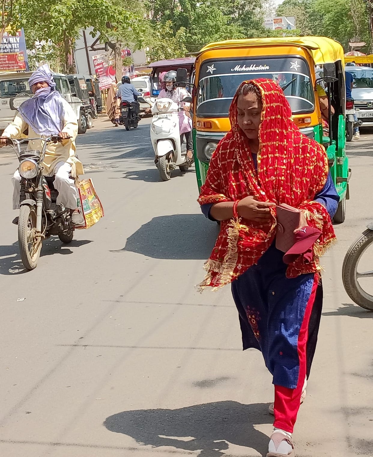 heat street in basti