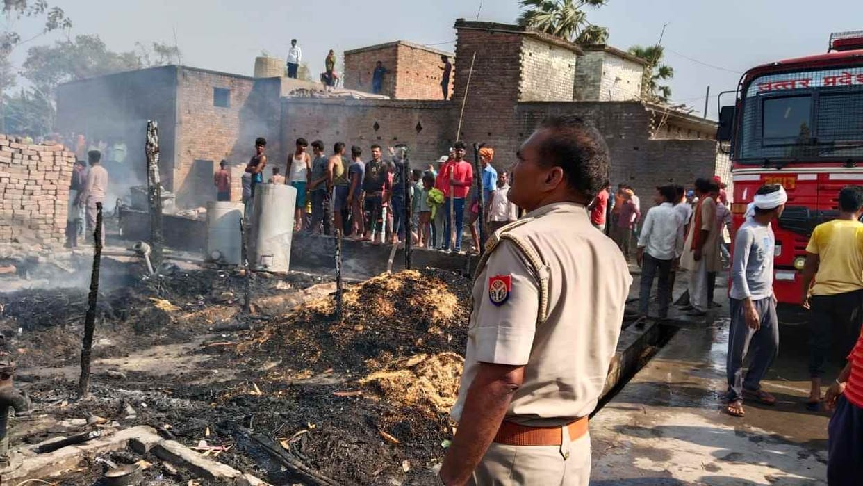 fire in jhuggi jhopdi