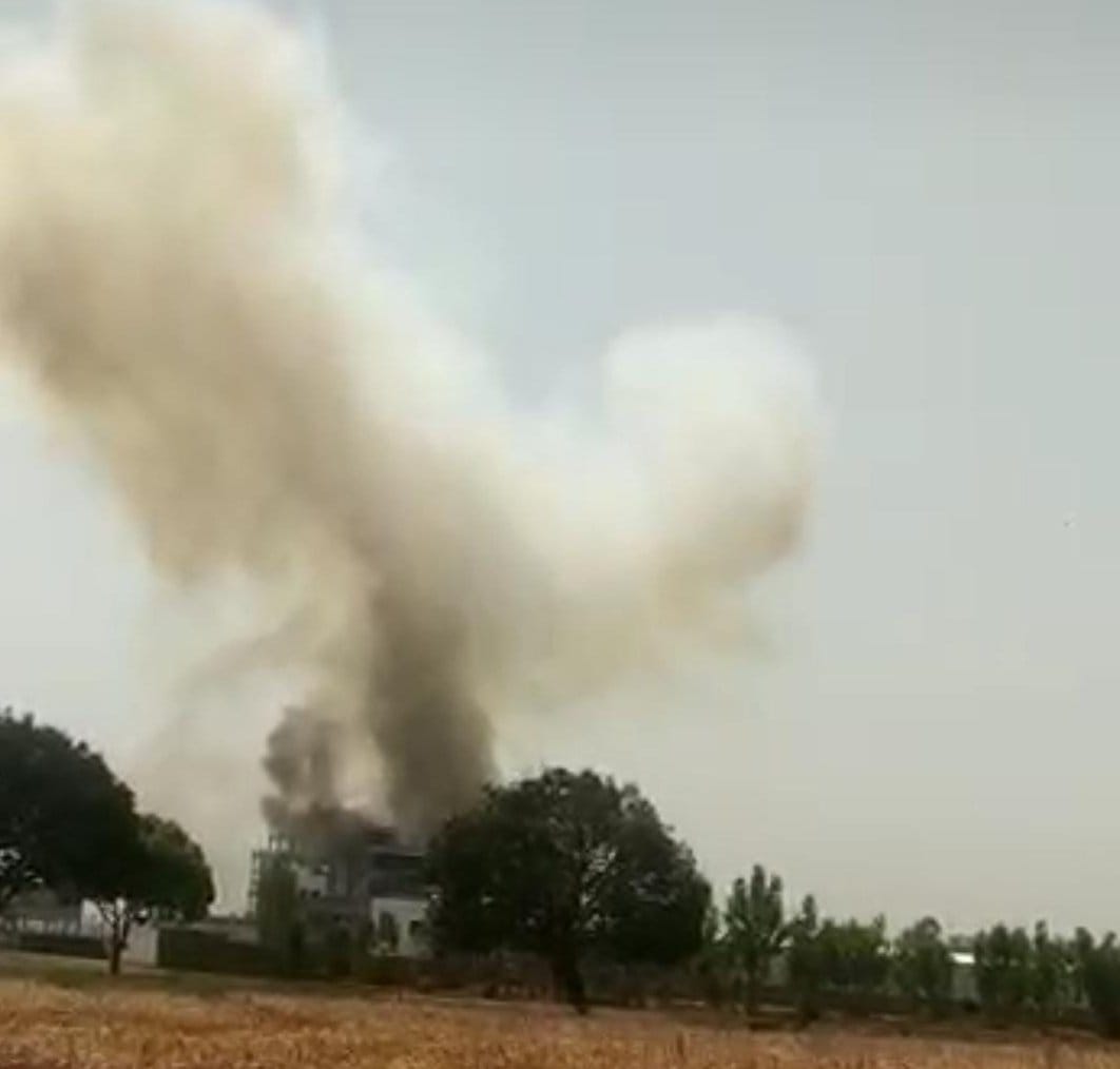 Explosion in chemical factory of Najibabad, three workers injured