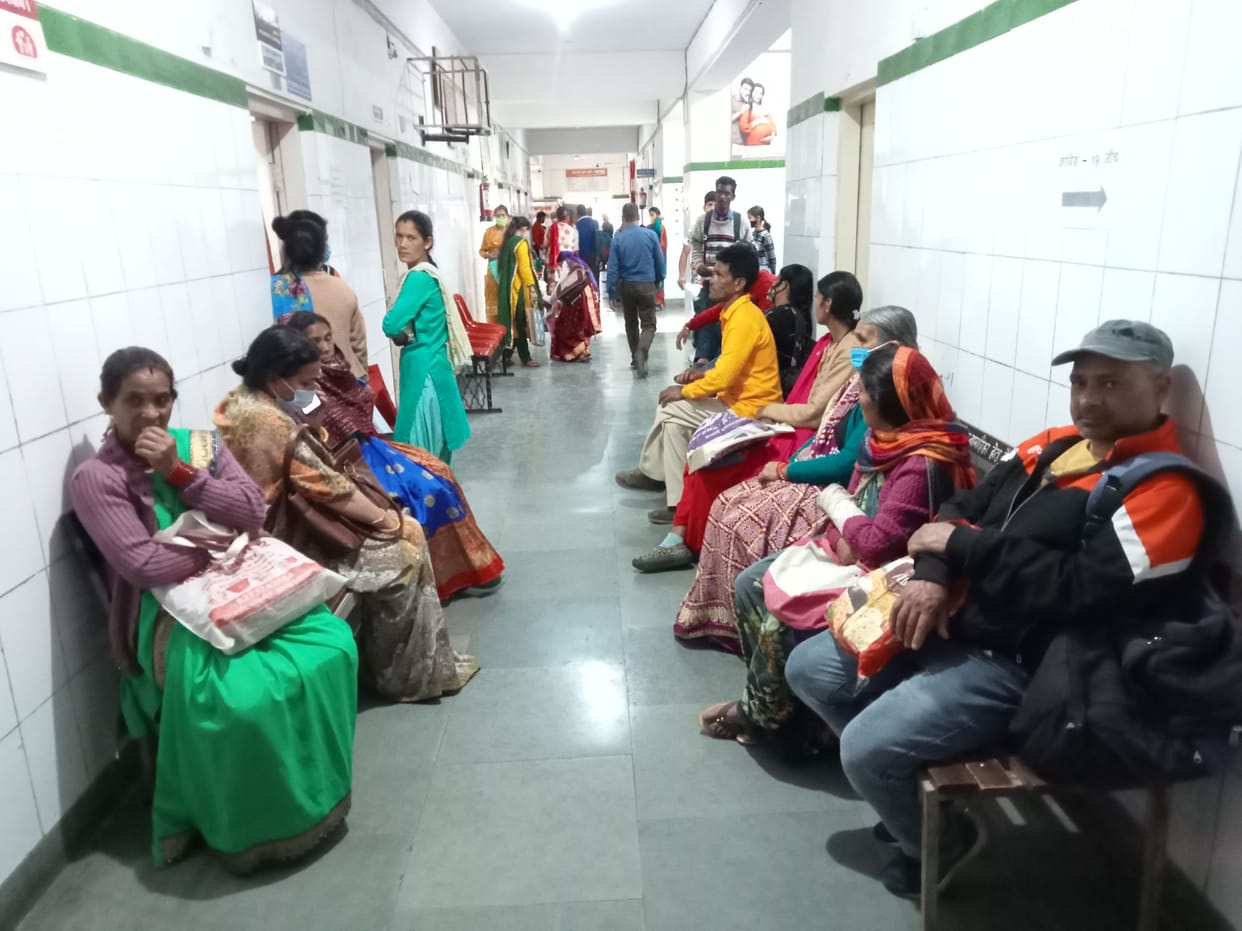 Cough, throat pain and respiratory patients increased in Almora