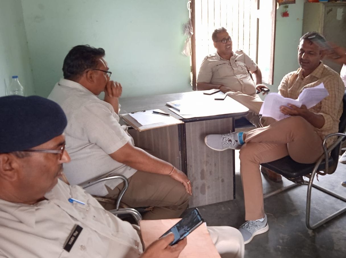 The administration team reached the brick kiln on the information of taking the laborer hostage