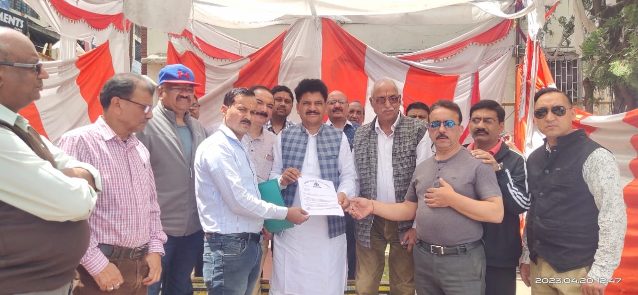 MLA Nainwal reached among the agitators, said will hold talks with CM