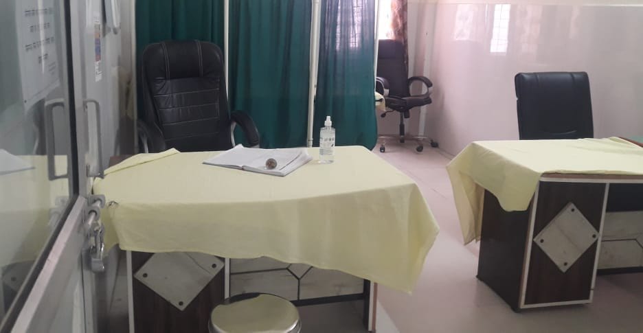 Condition of district hospital, patients kept waiting for doctors for treatment