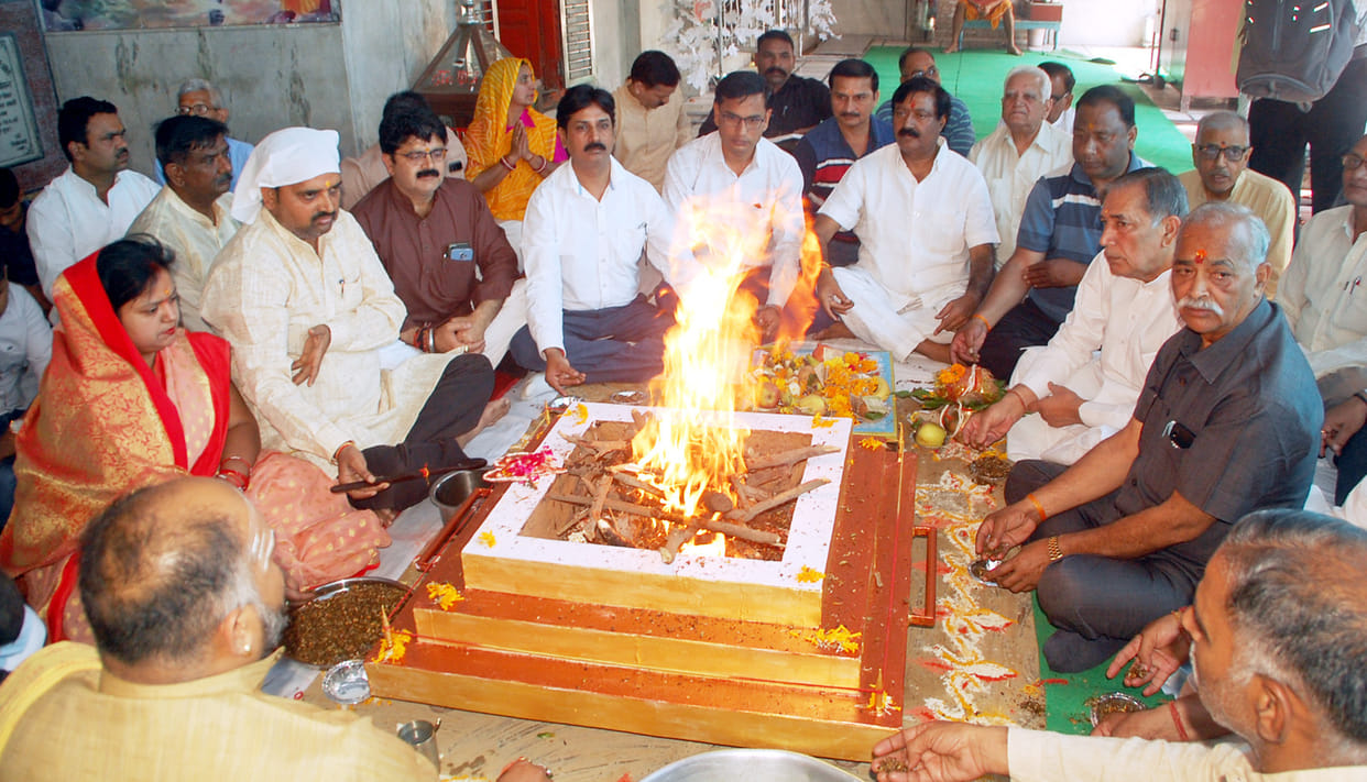 People of Brahmin community performed Yagya on Parshuram Jayanti