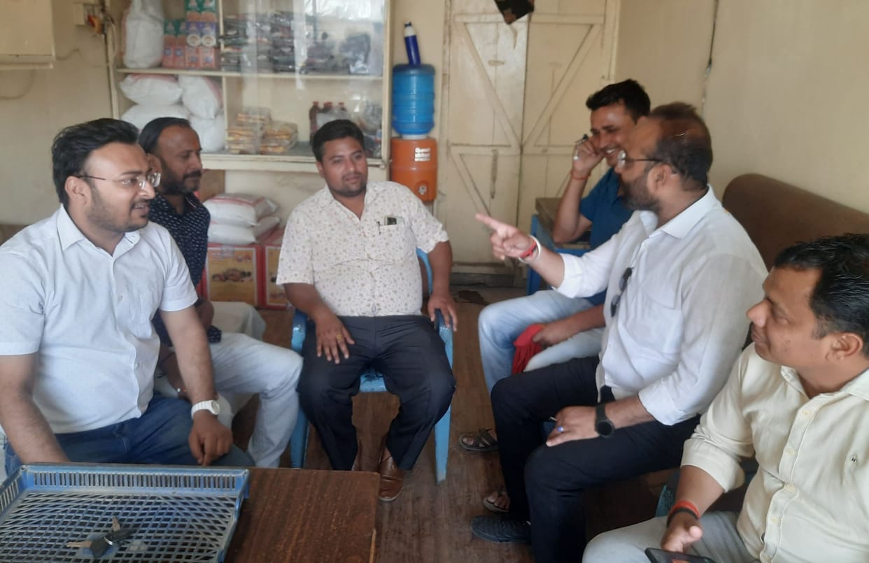 The one who develops Nagar Panchayat should be our guide