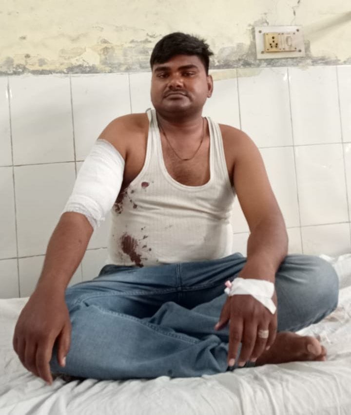 Firing on scout teacher in Gonda