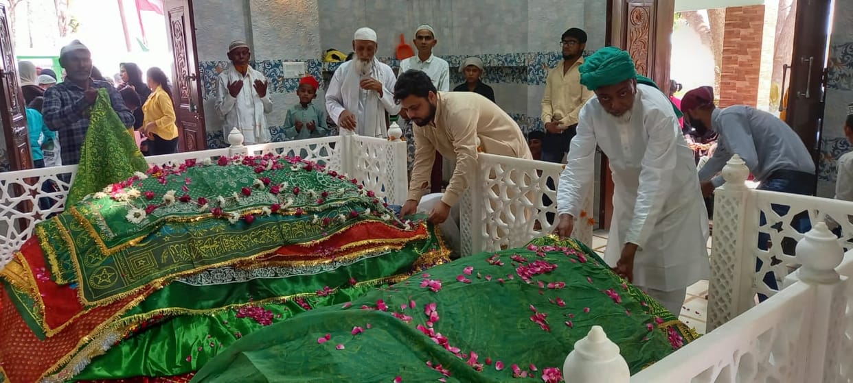 Annual Urs was organized on Monday at the tomb of Makhdum Shah Baba located at Village Vasa Dargah of Tehsil area