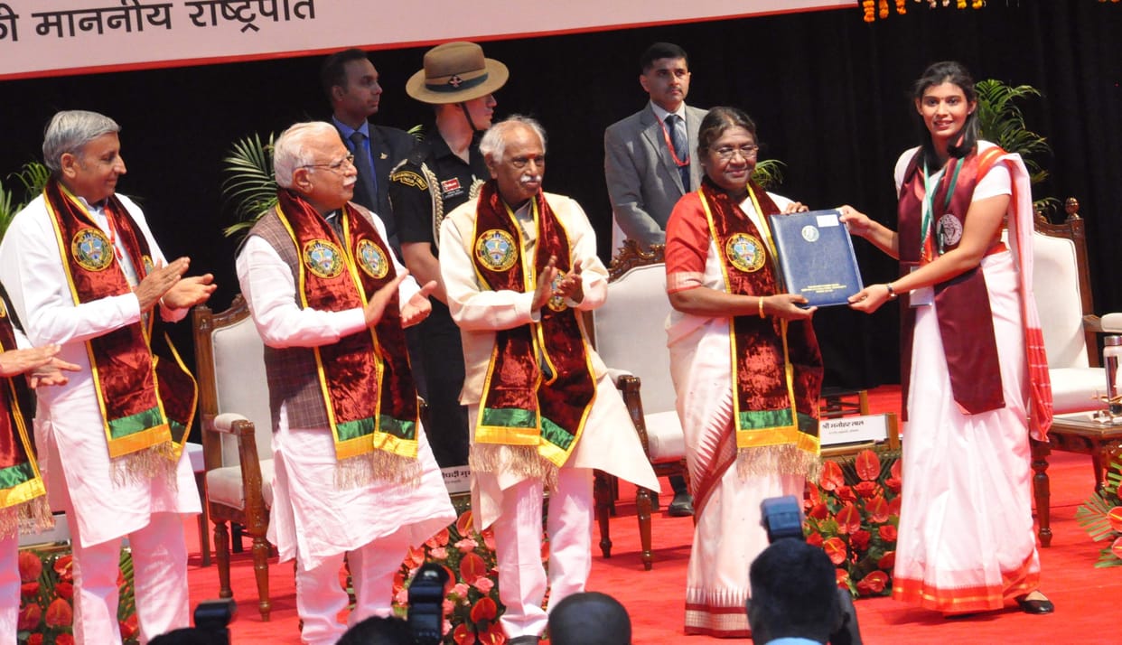President Draupadi said- I am also the daughter of a farmer, it is a matter of pride that 70% of the degree-medal recipients are daughters.