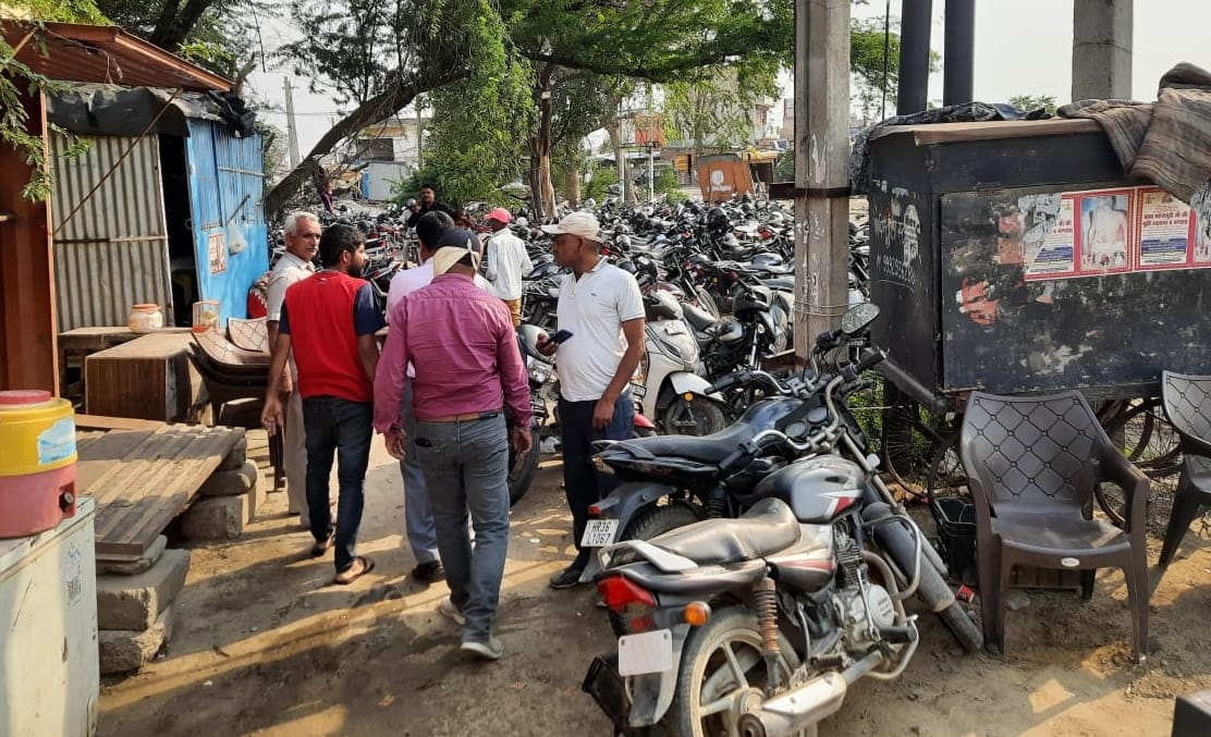 youth caught driving illegal parking on government land cm flying raided
