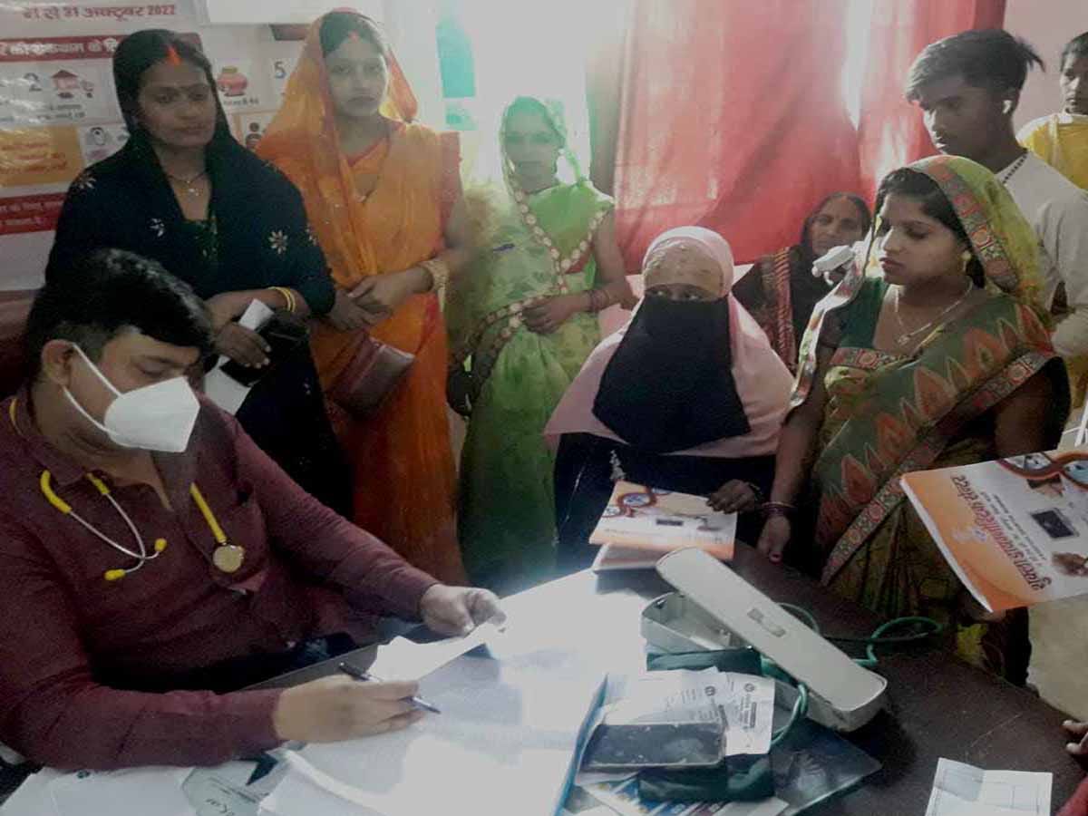 Health check-up of 56 pregnant women under Campaign