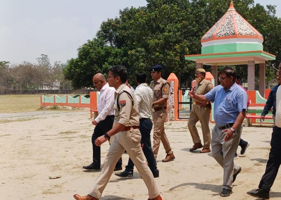 DM-SP inspected the booths