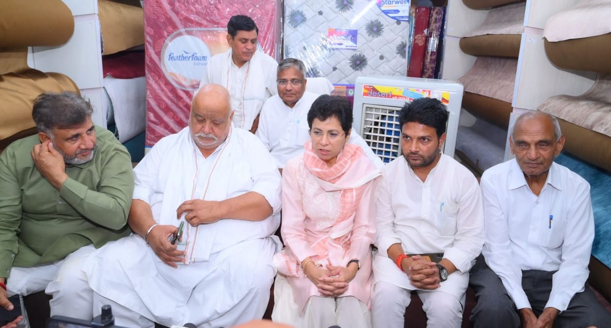 The government should conduct an impartial inquiry into the wrestlers' dispute: Kumari Selja