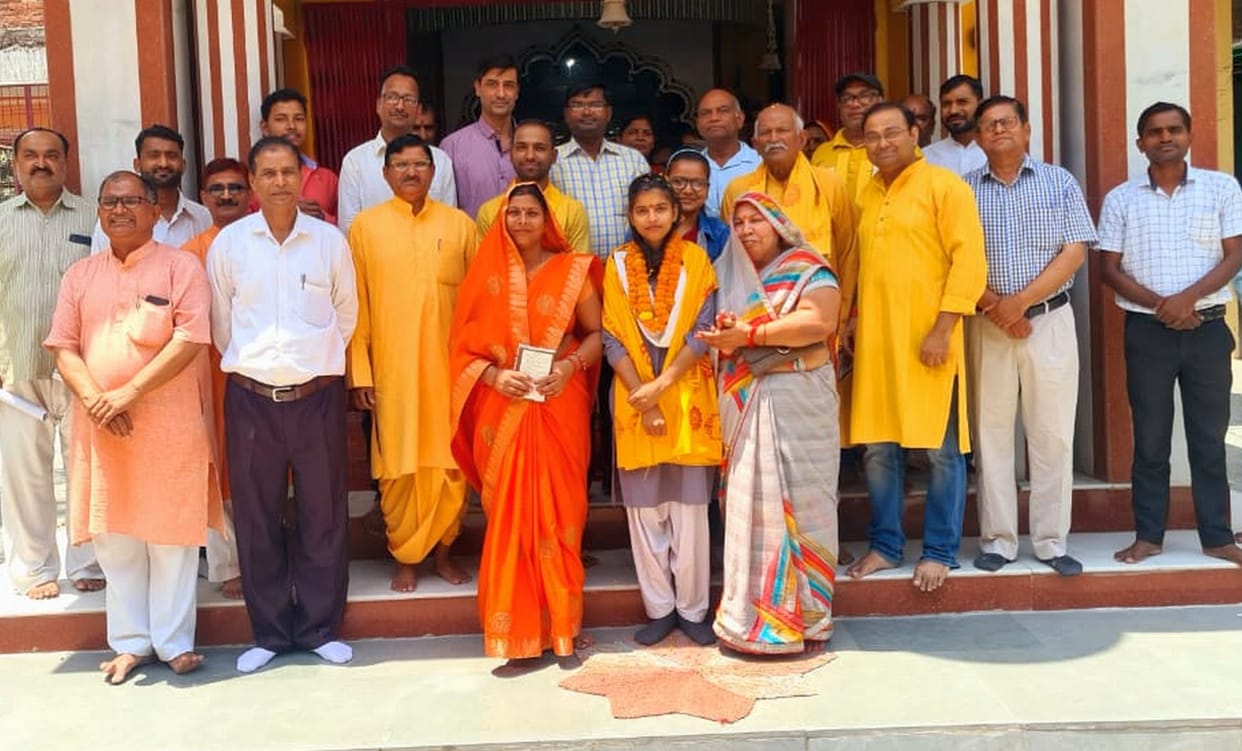 High school district topper Prerna felicitated