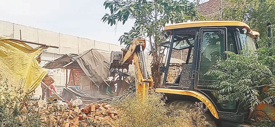 Government school land encroached free by administration