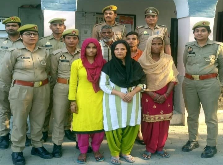 Gola's Akeel murder case revealed: daughter-in-law held her feet and son strangled her with a pot