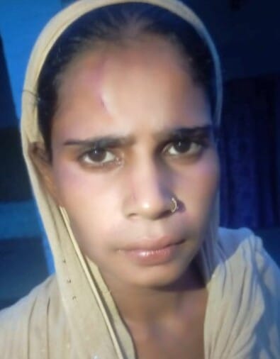 Married woman thrown from roof for dowry, death