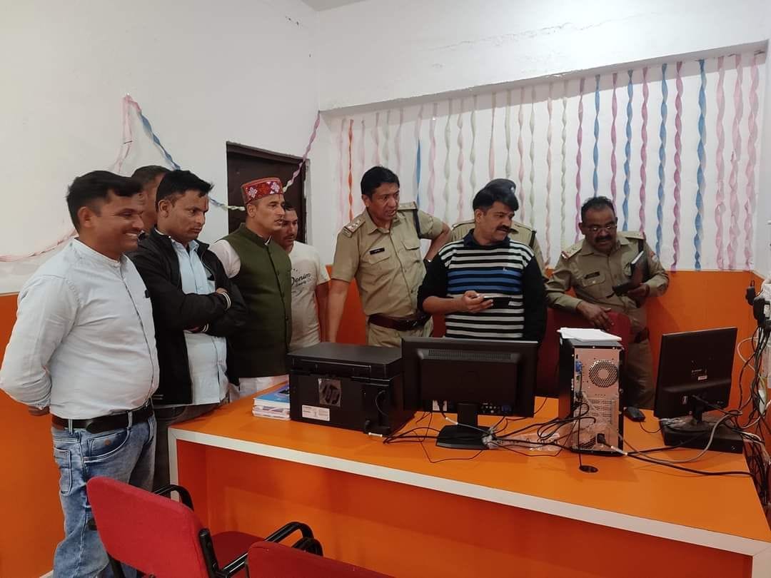 Now attempted theft in Almora Cooperative Bank branch