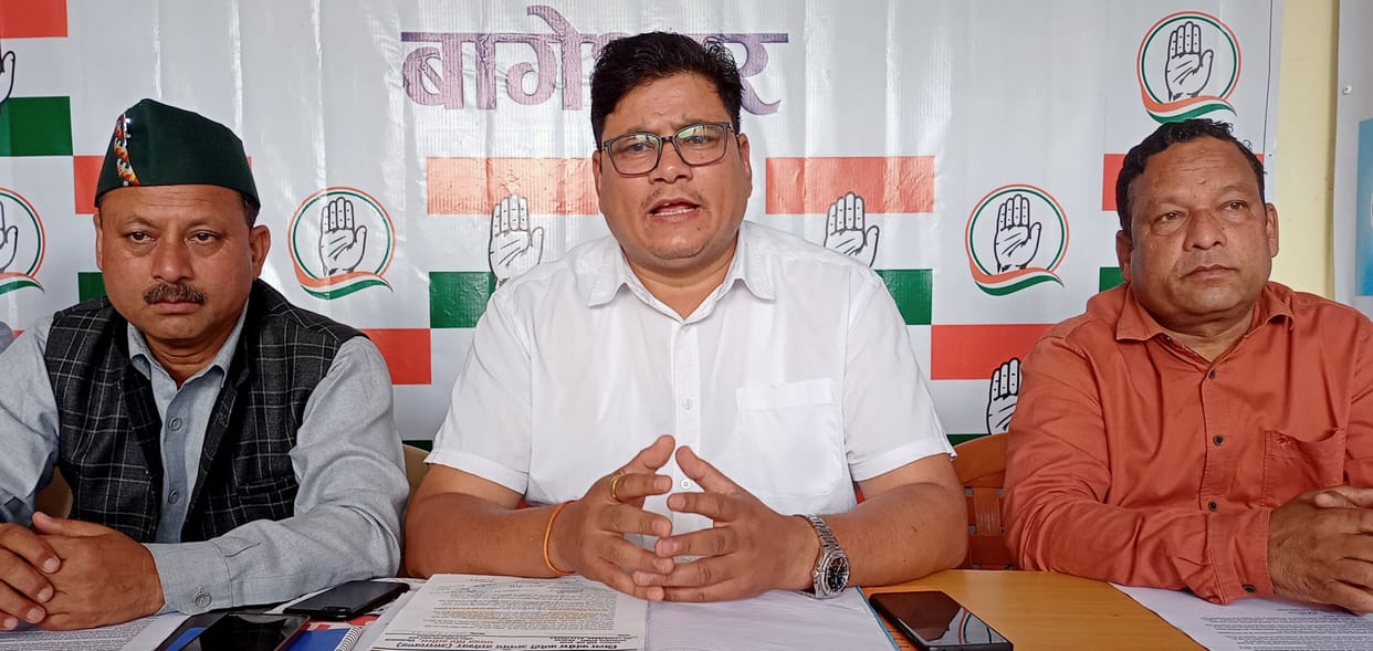 Congressmen sent postcards to PM, CM