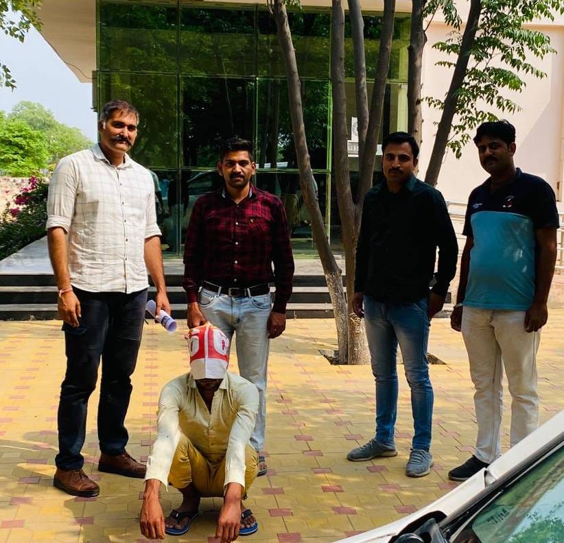 Accused of cheating money by making fake calls arrested from Nuh, 11 debit cards and checkbooks recovered