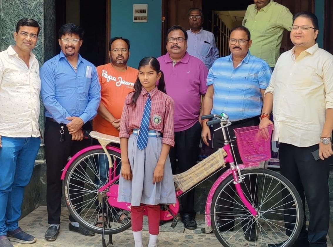 a student to donate bysicle