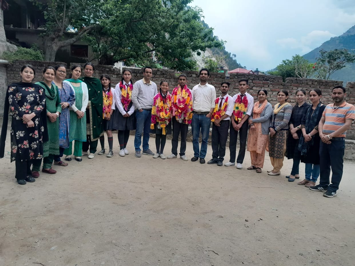Mridul Head Boy, Suhani Head Girl in Jhakdi School